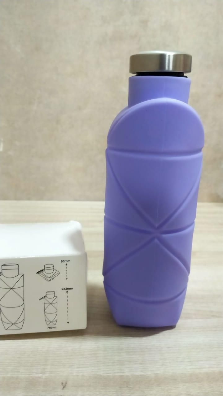 Munafa Reusable Foldable Silicone Water Bottle with Portable Buckle Silicone 700ml