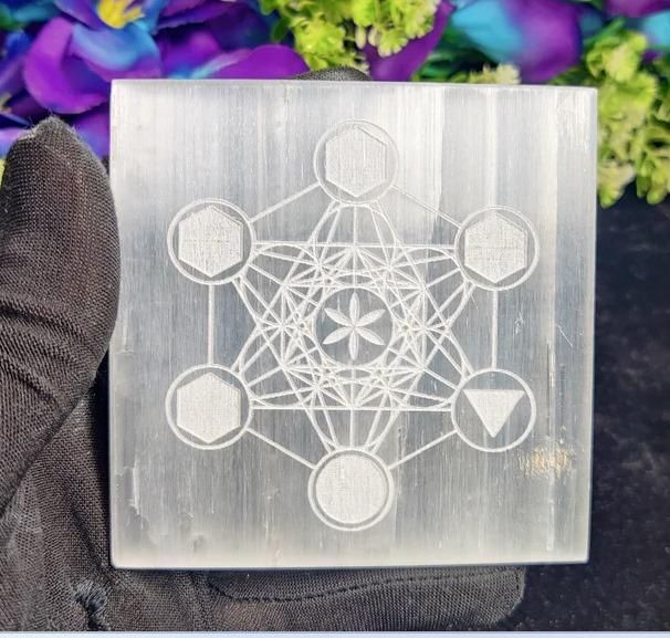 Munafa Selenite Crystal Charging Plate